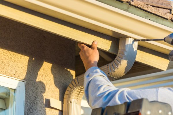 Aluminum Rain Gutter Service in Portage