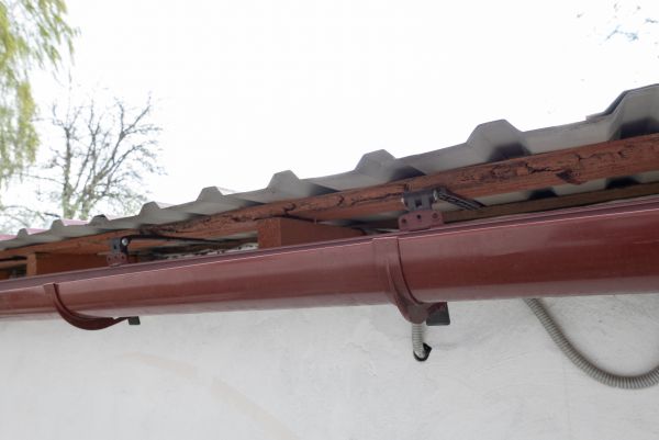 Cost of Round Gutters Installation in Portage